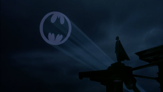 La Bat-Signal : symbole d’espoir ou d’alerte pour Gotham ?