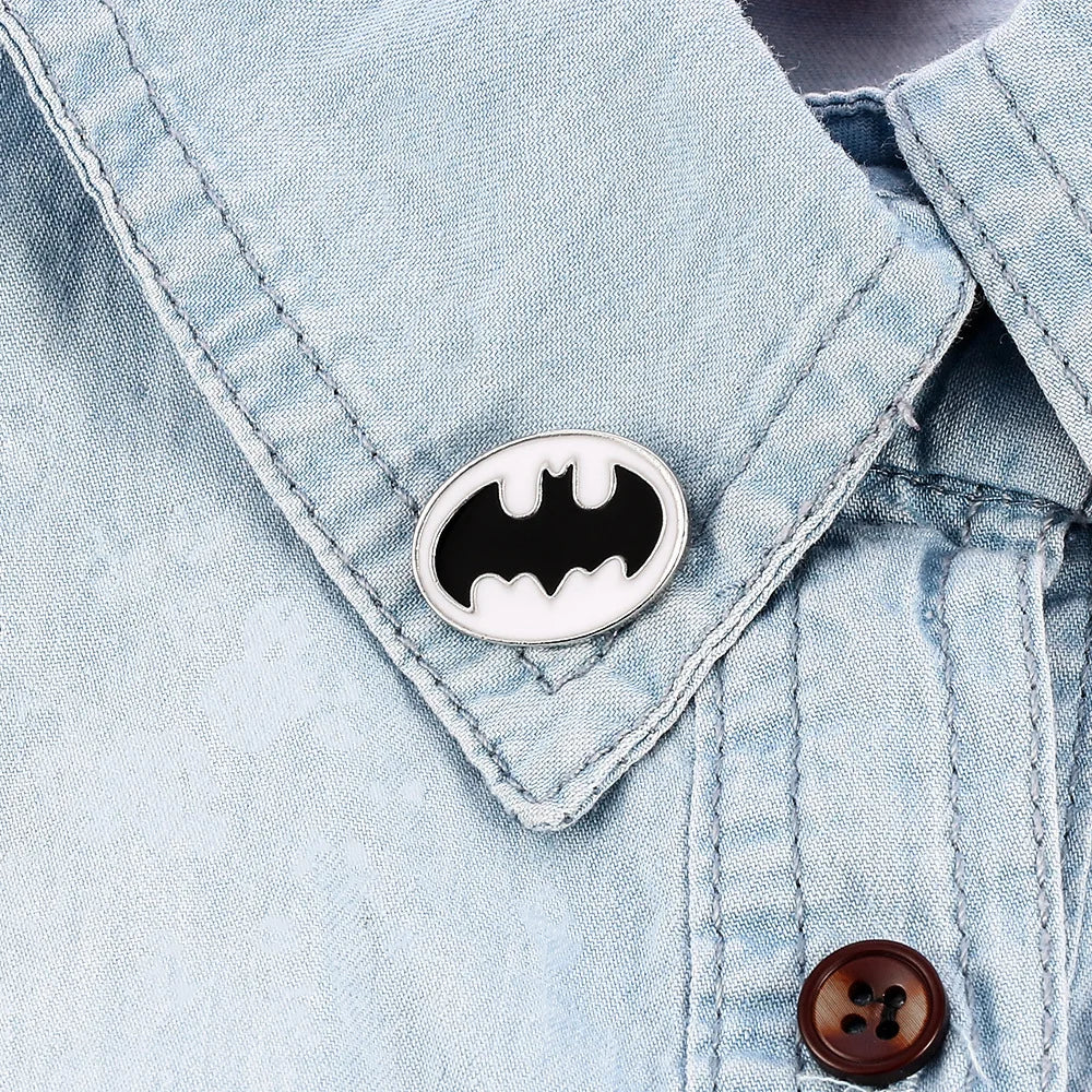 Pin's Batman Logo