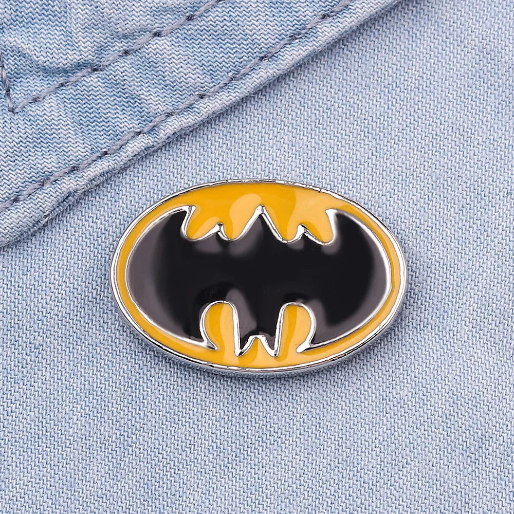 Pin's Batman Logo