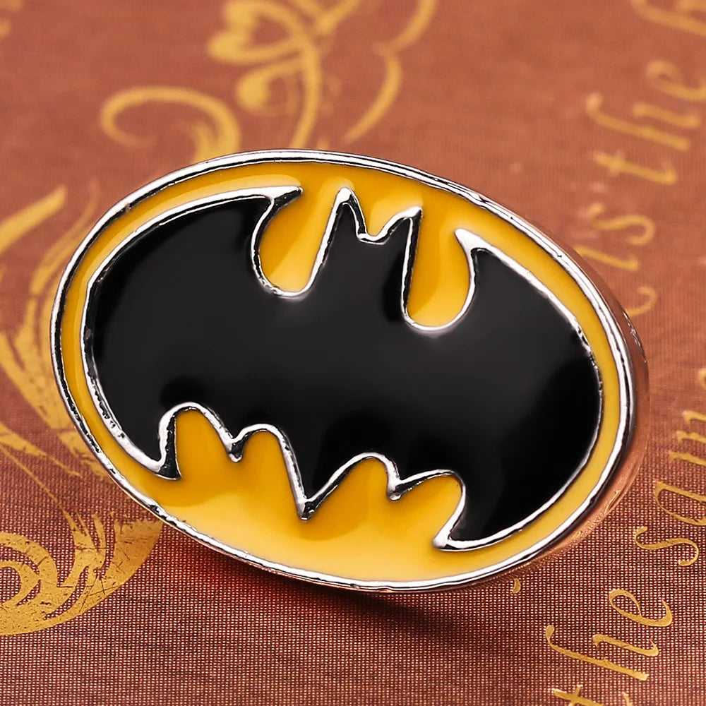 Pin's Batman Logo