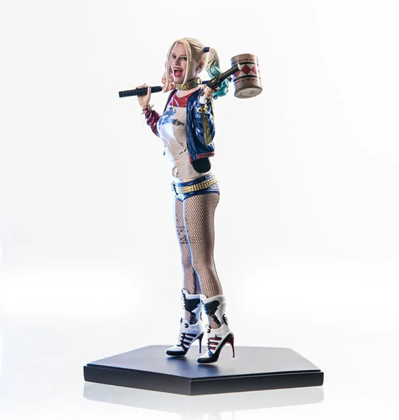 Figurine Harley Quinn Réaliste